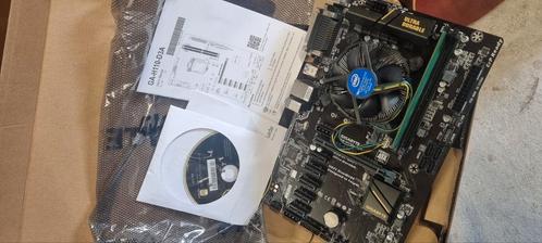 GIGABYTE H110-D3A, Computers en Software, Moederborden, Zo goed als nieuw, DDR4, Ophalen of Verzenden