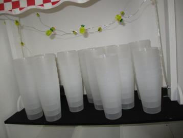60 stuks hardcups kunststof bekers vaatwas bestendig beschikbaar voor biedingen