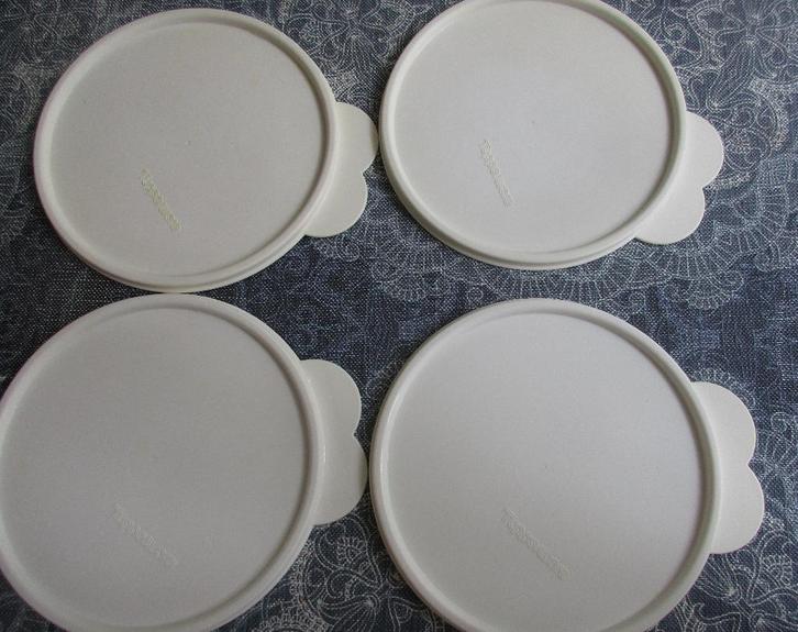 witte tupperware deksel 15 cm doorsnee, Huis en Inrichting, Keuken | Tupperware, Zo goed als nieuw, Overige typen, Wit, Ophalen of Verzenden