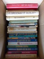 doosvol Friese boeken Fryske boek dozen, Ophalen of Verzenden, Gelezen, Fries