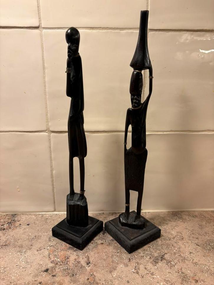 2 Afrikaanse handgesneden beelden, Antiek en Kunst, Kunst | Beelden en Houtsnijwerken, Ophalen of Verzenden