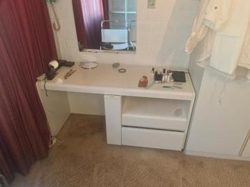 Toilet tafel kaptafel met spiegel 
