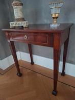 mahonie wandtafeltje Hollands Seize met blokpootjes, Ophalen