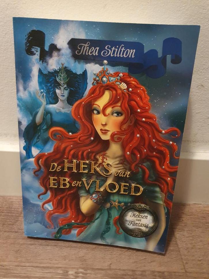 Heks van Eb en Vloed, Boeken, Fantasy, Zo goed als nieuw, Ophalen of Verzenden