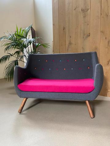 Leuke tweezits naar Finn Juhl Poet Sofa Deens design (1941) beschikbaar voor biedingen