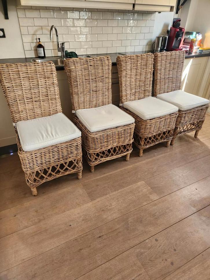 4x Rieten stoelen (Riviera Maison), Huis en Inrichting, Stoelen, Gebruikt, Vier, Riet of Rotan, Bruin, Ophalen