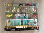 Te koop aangeboden Roblox Adopt me pet shop, Verzamelen, Poppetjes en Figuurtjes, Ophalen of Verzenden, Zo goed als nieuw