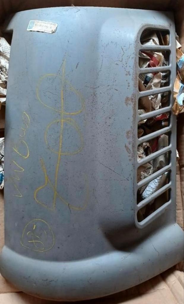 Origineel Hoek Plaatwerk VW Bus T2 (NOS), Auto-onderdelen, Carrosserie en Plaatwerk, Spatbord, Volkswagen, Voor, Links, Rechts