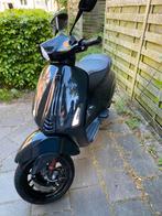 Vespa Sprint 2017 – Rijdt top – USB, valbeugels,nieuwe accu., Fietsen en Brommers, Scooters | Vespa, Ophalen, Gebruikt, Vespa S
