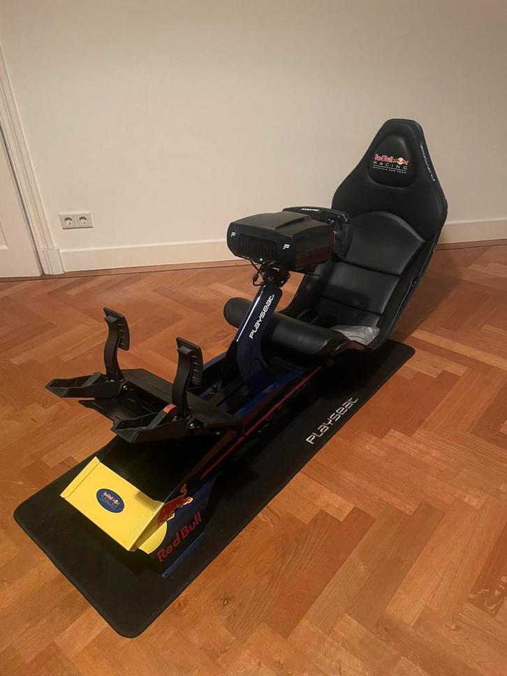 Playseat F1 + Fanatec set, Spelcomputers en Games, Spelcomputers | Sony PlayStation Consoles | Accessoires, Zo goed als nieuw
