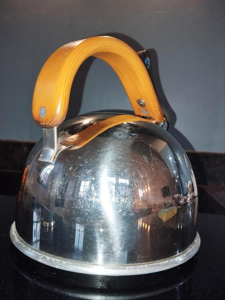 Le lapin hema fluitketel, Huis en Inrichting, Keuken | Potten en Pannen, Overige materialen, Ophalen of Verzenden