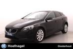 Volvo V40 2.0 T3 Momentum | Cruise control | Navigatie | Cam, Auto's, Voorwielaandrijving, Gebruikt, Zwart, 4 cilinders
