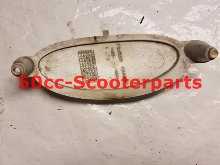 Verbindingsstukje achterkappen Peugeot Vivacity 2t 1999 1174, Motoren, Tuning en Styling, Ophalen of Verzenden