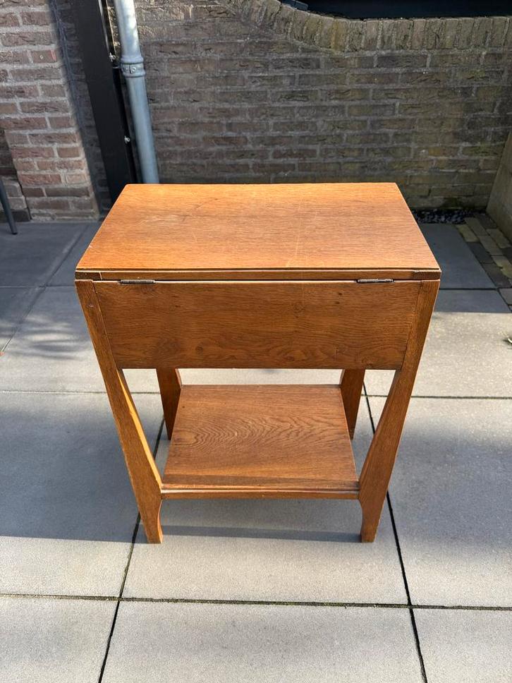 Vintage Bijouterie Kastje, Huis en Inrichting, Tafels | Bijzettafels, Gebruikt, Rechthoekig, 60 cm of meer, Minder dan 55 cm, Hout