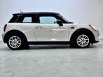 Mini 1.5 Cooper - Automaat - slechts 68.000km NL auto, Auto's, 136 pk, Gebruikt, Euro 6, 4 stoelen