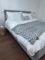 Wolletje bol plaid (grof gebreid) zilvergrijs, Huis en Inrichting, Woonaccessoires | Plaids en Woondekens, Ophalen of Verzenden