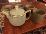 Theepot Dille Kamille + 4 mokken Like Villeroy & Boch bekers, Huis en Inrichting, Keuken | Servies, Ophalen, Zo goed als nieuw