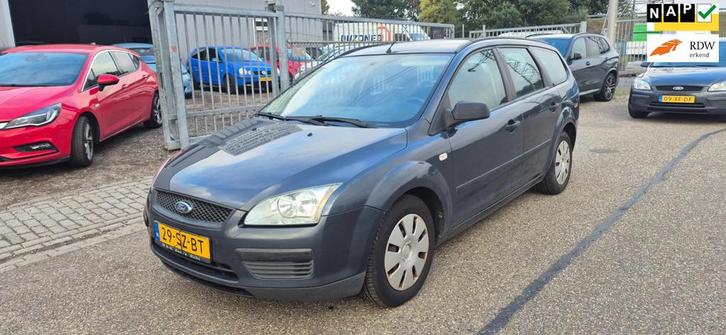 Ford Focus Wagon 1.6-16V Champion / APK gekeurd tot 21-07-20, Auto's, Ford, Bedrijf, Te koop, Focus, ABS, Airbags, Airconditioning