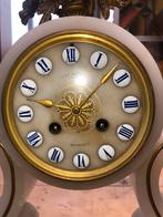 Antieke Franse Albast Penduleklok - Van Pelt Rotterdam, Antiek en Kunst, Antiek | Klokken, Verzenden