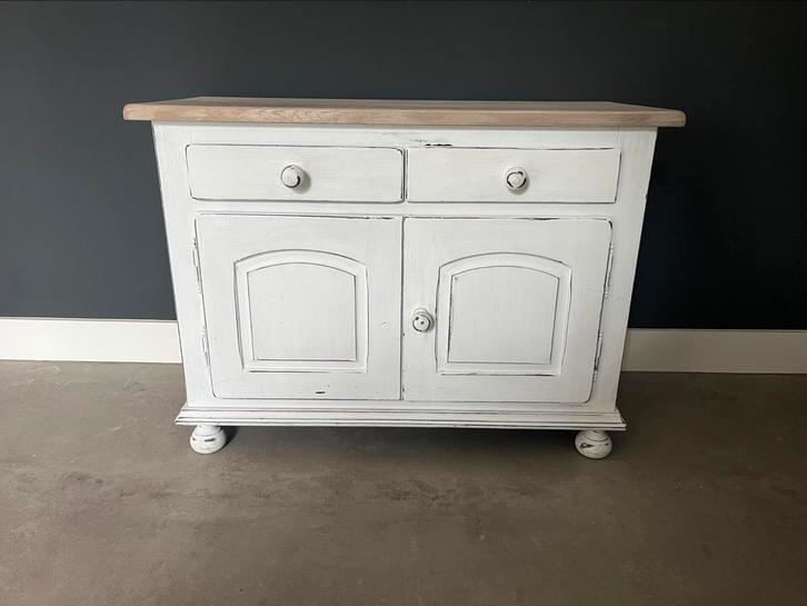 Antiek white wash brocante dressoir wit met houten blad, Huis en Inrichting, Kasten | Dressoirs, Zo goed als nieuw, 50 tot 100 cm