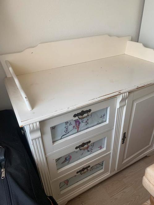 Beetje Barok stijl houten commode, Kinderen en Baby's, Kinderkamer | Commodes en Kasten, Gebruikt, 90 tot 105 cm, 100 cm of meer