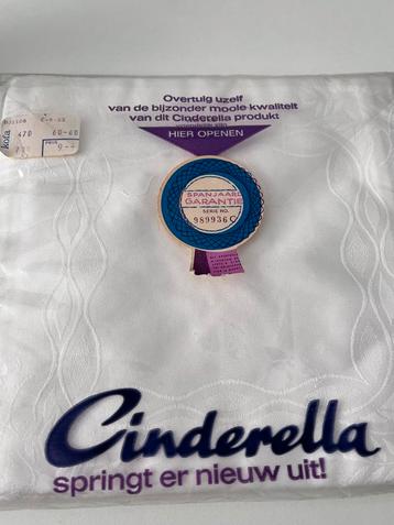 Vintage Cinderella Servetten Spanjaard - 2 Stuks beschikbaar voor biedingen