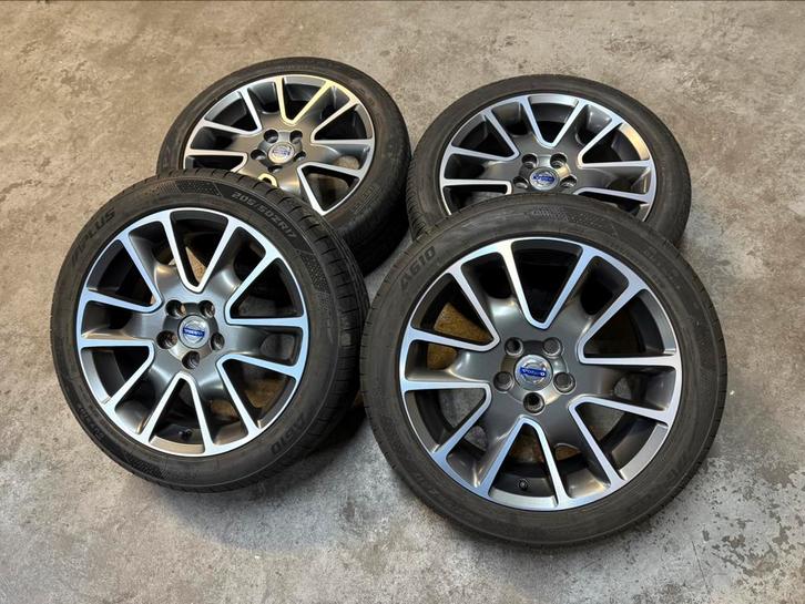 ✅ 17 inch Volvo Freja Velgen C30 V40 V50 S50 V60 V70 Pih, Auto-onderdelen, Banden en Velgen, Banden en Velgen, Zomerbanden, 17 inch