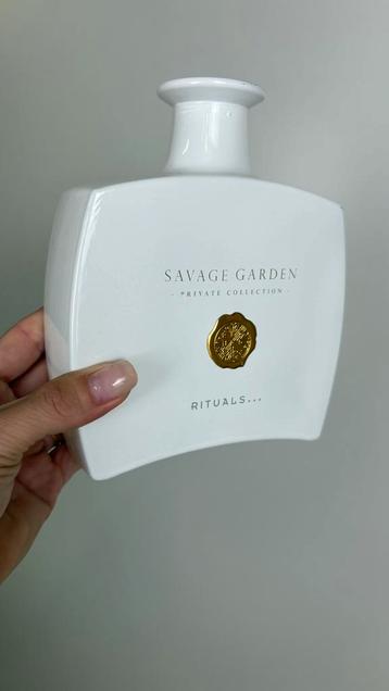 Grote witte Rituals geurstokjes fles 450 ml Savage Garden beschikbaar voor biedingen
