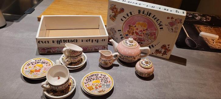 Amsterdam Blond Pop en Beer Theeservies Compleet, Antiek en Kunst, Antiek | Servies compleet, Ophalen of Verzenden