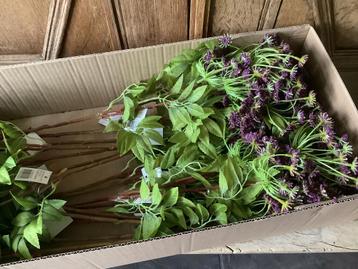 NIEUW doos met 24 Anethum kunstbloemen 75 cm beschikbaar voor biedingen