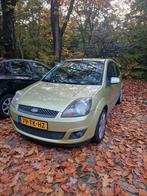 Ford Fiësta 1.4 16V 3DR 2006 Groen nieuwe APK tot 14-10-26, Auto's, Achterwielaandrijving, Zwart, 4 cilinders, 995 kg