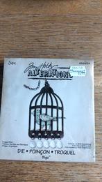 Tim Holtz Alterations Stans - Vogelkooi, Hobby en Vrije tijd, Ophalen of Verzenden, Zo goed als nieuw, Sizzix