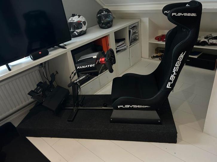 Complete Fanatec sim setup, Spelcomputers en Games, Games | Pc, Gebruikt, Racen en Vliegen, 1 speler, Vanaf 12 jaar, Online, Ophalen
