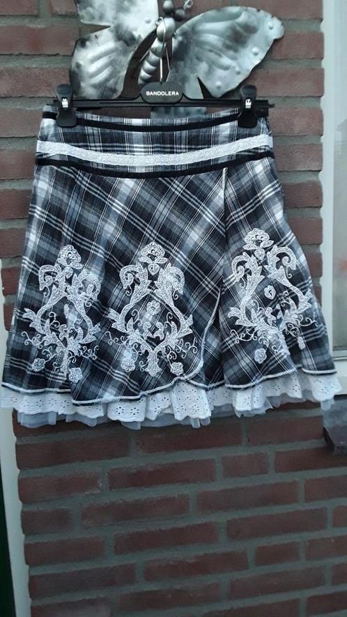 Nieuw! Exclusieve bewerkte rok van STEPS, 36 zwart-wit, Kleding | Dames, Rokken, Nieuw, Maat 36 (S), Overige kleuren, Boven de knie
