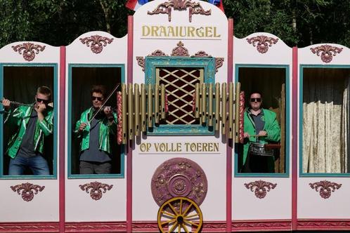 Draaiorgel loopgroep Pronkzitting carnavalswagen decor, Hobby en Vrije tijd, Feestartikelen, Zo goed als nieuw, Overige typen