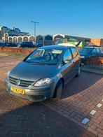 Volkswagen Golf Plus 1.6 FSI 85KW 2005 Groen, Auto's, Volkswagen, 65 €/maand, Stof, Zwart, 4 cilinders