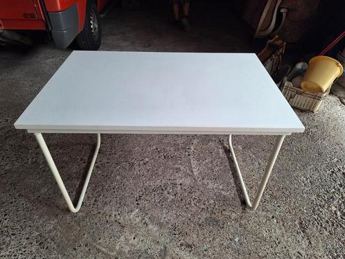 Kampeertafel makkelijk en snel demonteerbaar 115 x 75 x 75, Caravans en Kamperen, Kampeermeubelen, Gebruikt, Campingtafel, Ophalen