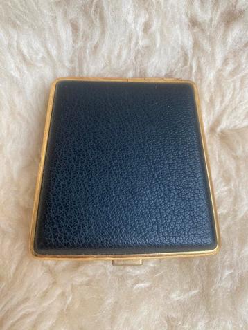 Sigaretten etui / koker beschikbaar voor biedingen