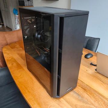 Gaming pc beschikbaar voor biedingen