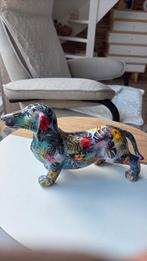 Gekleurde teckel / hond beel/ spaarpot, Verzamelen, Beelden en Beeldjes, Ophalen of Verzenden, Zo goed als nieuw, Dier
