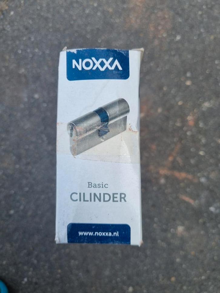 Cilinderslot 10x30 (5) en 30x50 (2) en 30x0 (2), Doe-het-zelf en Verbouw, Hang- en Sluitwerk, Ophalen of Verzenden