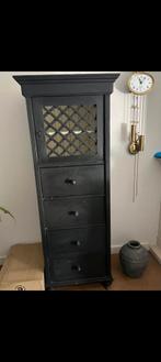 Oud grenen kast, geverfd met Annie Sloan kalkverf zwart !!!!, Huis en Inrichting, Kasten | Ladekasten, 150 tot 200 cm, Ophalen of Verzenden