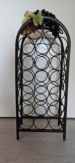 Zwart metalen wijnrek voor 24 flessen, Huis en Inrichting, Ophalen, 50 tot 75 cm, 15 tot 25 flessen, Zo goed als nieuw