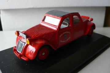 citroen 2cv - bosbrandweer   1/43 beschikbaar voor biedingen