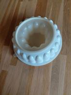 Te koop vorm, puddingvorm merk Tupperware, Huis en Inrichting, Keuken | Tupperware, Ophalen of Verzenden, Gebruikt, Wit, Overige typen