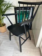 Vintage zwarte spijlenstoel met armleuningen, Huis en Inrichting, Stoelen, Ophalen, Gebruikt, Zwart, Vintage