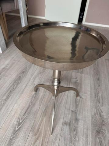 Bijzettafel riviera maison beschikbaar voor biedingen