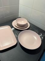 Mat roze IKEA servies, Huis en Inrichting, Keuken | Servies, Ophalen of Verzenden, Zo goed als nieuw, Overige stijlen, Bord(en)