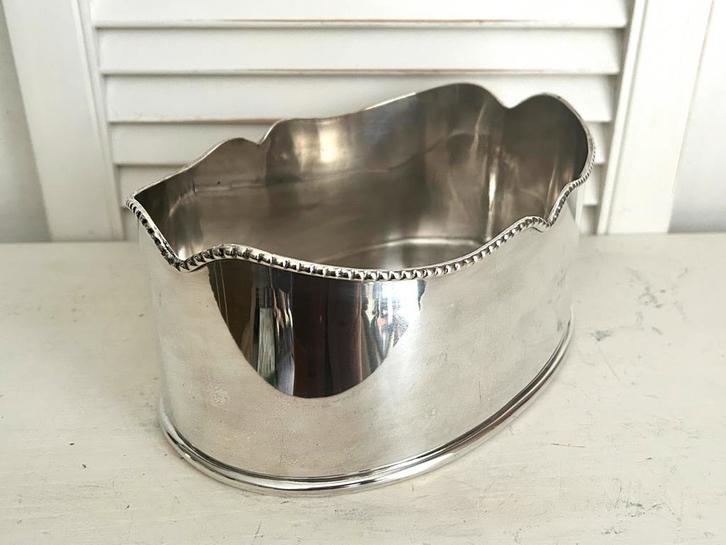 Vintage ovaal verzilverde schaal met parelrand cache pot, Antiek en Kunst, Antiek | Schalen, Ophalen