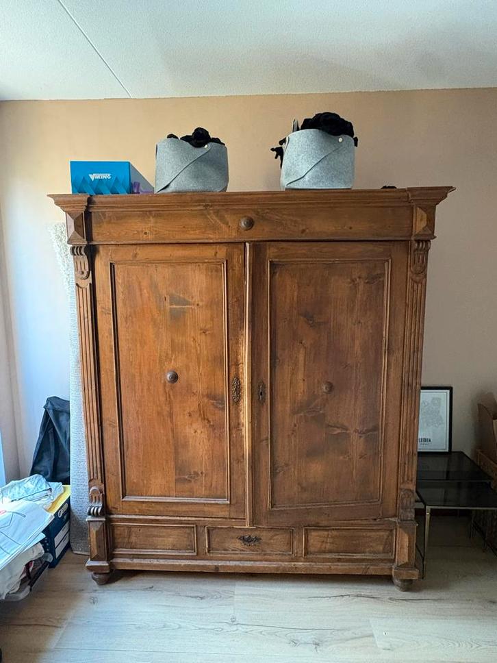 Antieke Houten Kast - Demonteerbaar, Huis en Inrichting, Kasten | Kledingkasten, Gebruikt, 150 tot 200 cm, 150 tot 200 cm, 50 tot 75 cm